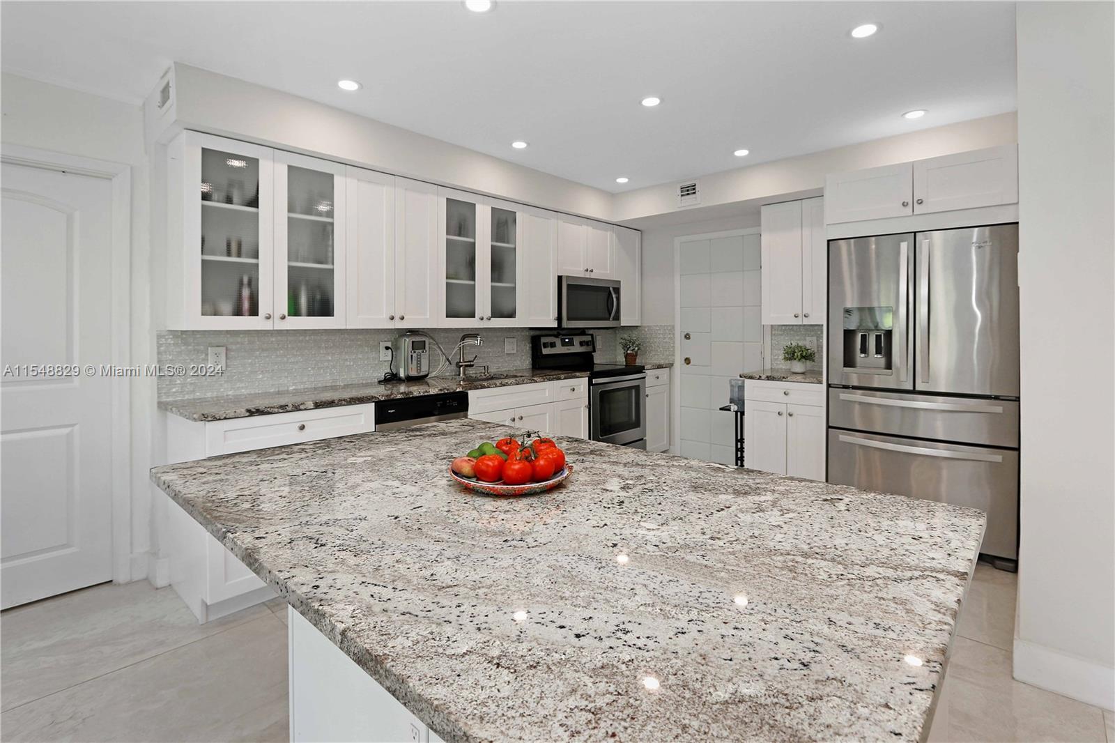 300 Diplomat Pkwy 204, Hallandale Beach, Florida 33009, 2 Bedrooms Bedrooms, ,2 BathroomsBathrooms,Residential,For Sale,300 Diplomat Pkwy 204,A11548829