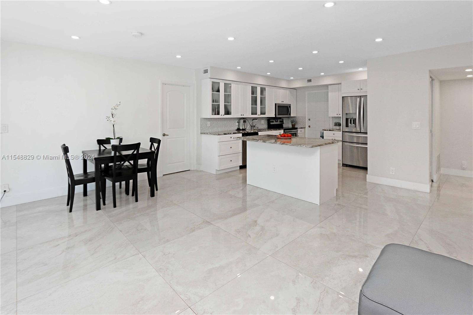 300 Diplomat Pkwy 204, Hallandale Beach, Florida 33009, 2 Bedrooms Bedrooms, ,2 BathroomsBathrooms,Residential,For Sale,300 Diplomat Pkwy 204,A11548829