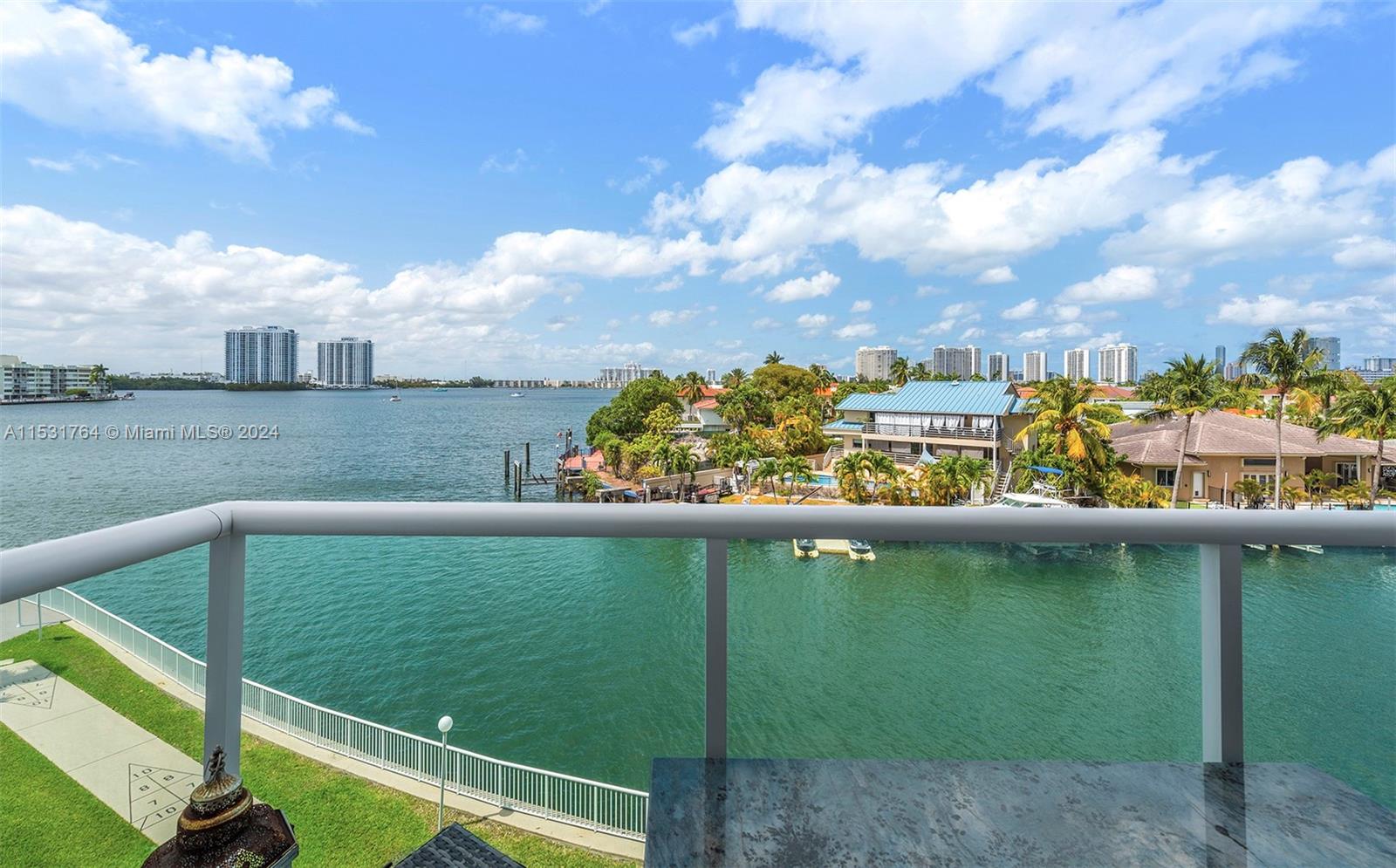 2841 163rd St, North Miami Beach, FL, 33160 United States, 1 Bedroom Bedrooms, ,1 BathroomBathrooms,Residential,For Sale,163rd St,A11531764