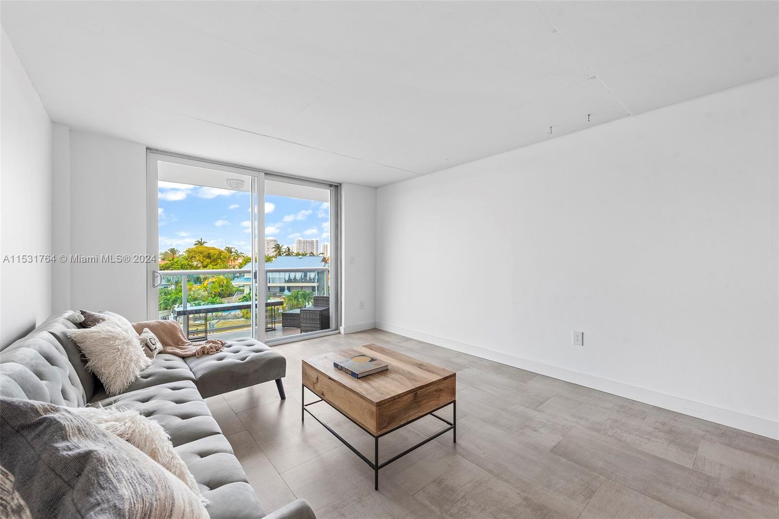 2841 NE 163rd St 409, North Miami Beach, Florida 33160, 1 Bedroom Bedrooms, ,1 BathroomBathrooms,Residential,For Sale,2841 NE 163rd St 409,A11531764