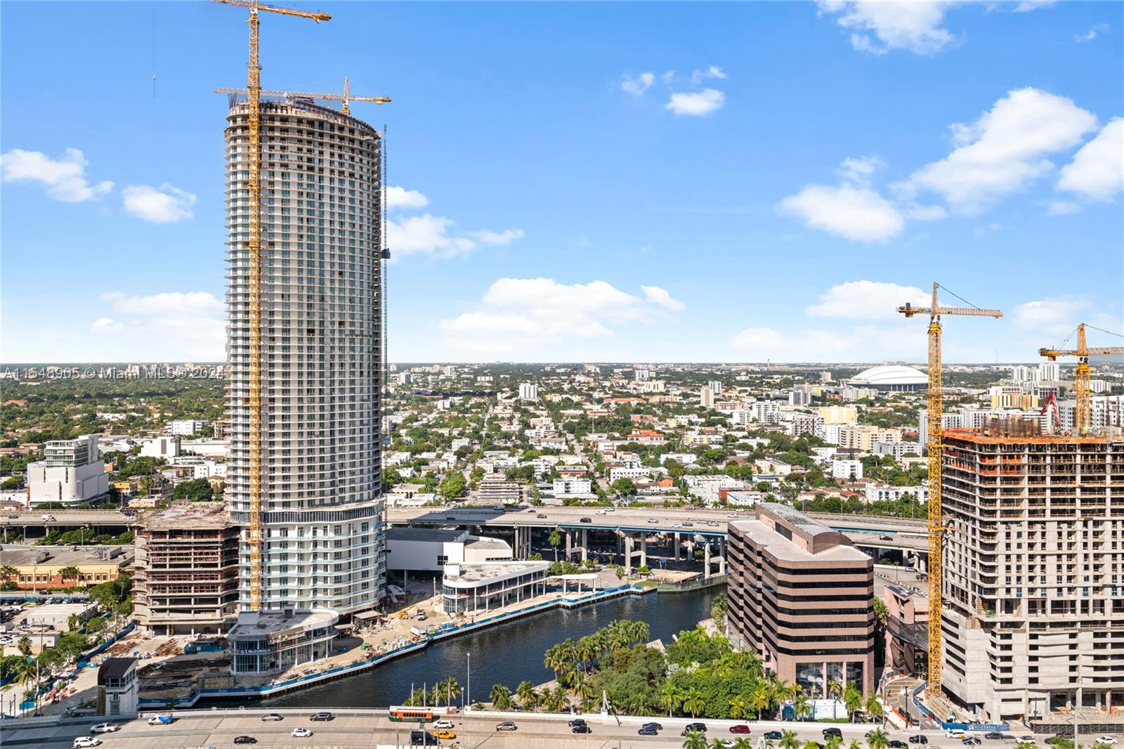 92 SW 3rd St 3409, Miami, Florida 33130, 1 Bedroom Bedrooms, ,1 BathroomBathrooms,Residential,For Sale,92 SW 3rd St 3409,A11548905