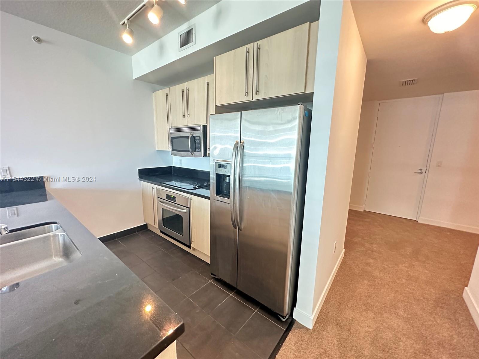 79 12th St, Miami, FL, 33130 United States, 2 Bedrooms Bedrooms, ,2 BathroomsBathrooms,Residential,For Sale,12th St,A11544322