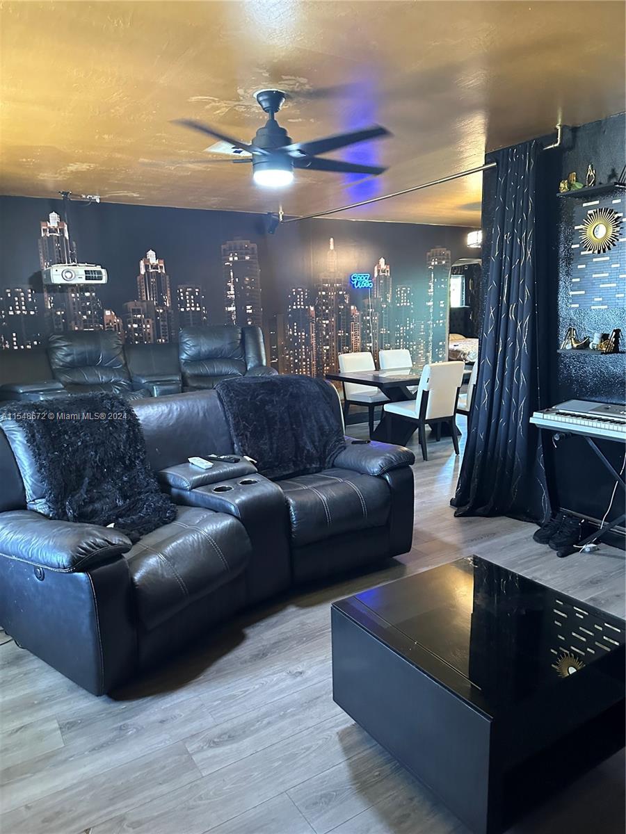 Listing Photo 0