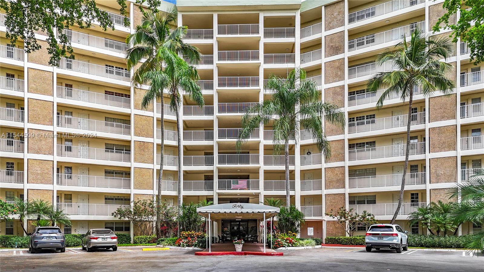 3051 Course Dr, Pompano Beach, FL, 33069 United States, 2 Bedrooms Bedrooms, ,2 BathroomsBathrooms,Residential,For Sale,Course Dr,A11544509