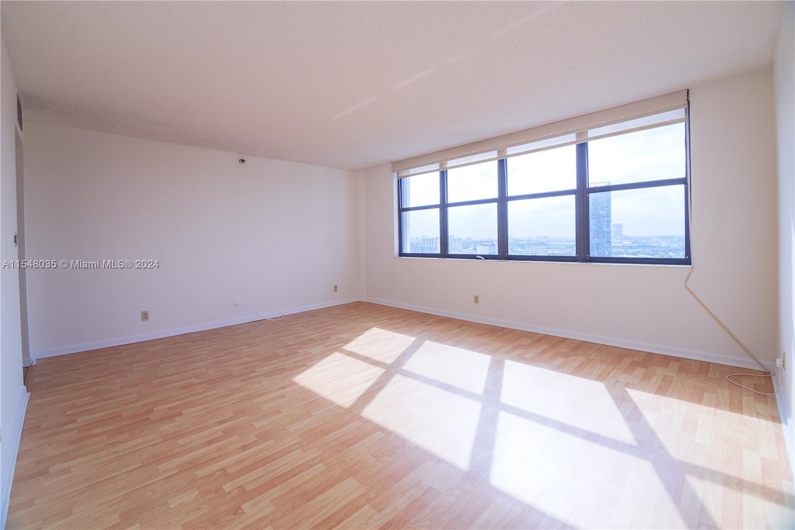 300 Three Islands Blvd 516, Hallandale Beach, Florida 33009, 2 Bedrooms Bedrooms, ,1 BathroomBathrooms,Residential,For Sale,300 Three Islands Blvd 516,A11548035