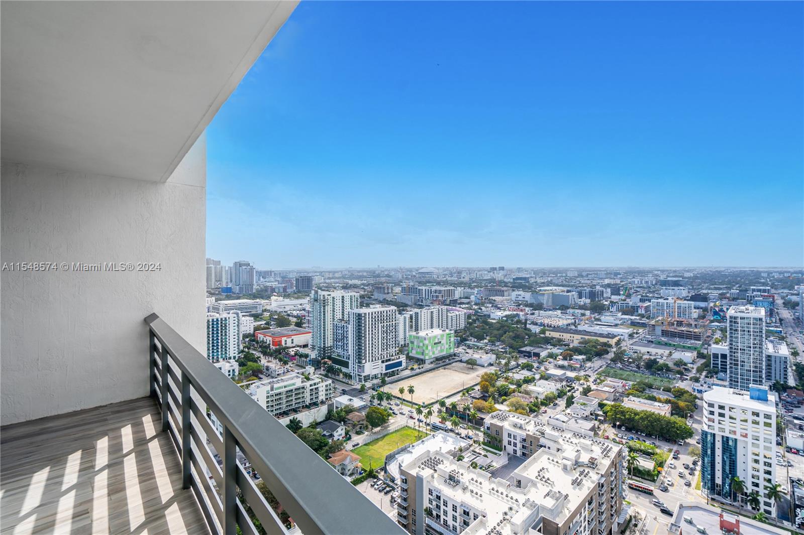 460 NE 28th St 3601, Miami, Florida 33137, 2 Bedrooms Bedrooms, ,2 BathroomsBathrooms,Residential,For Sale,460 NE 28th St 3601,A11548574