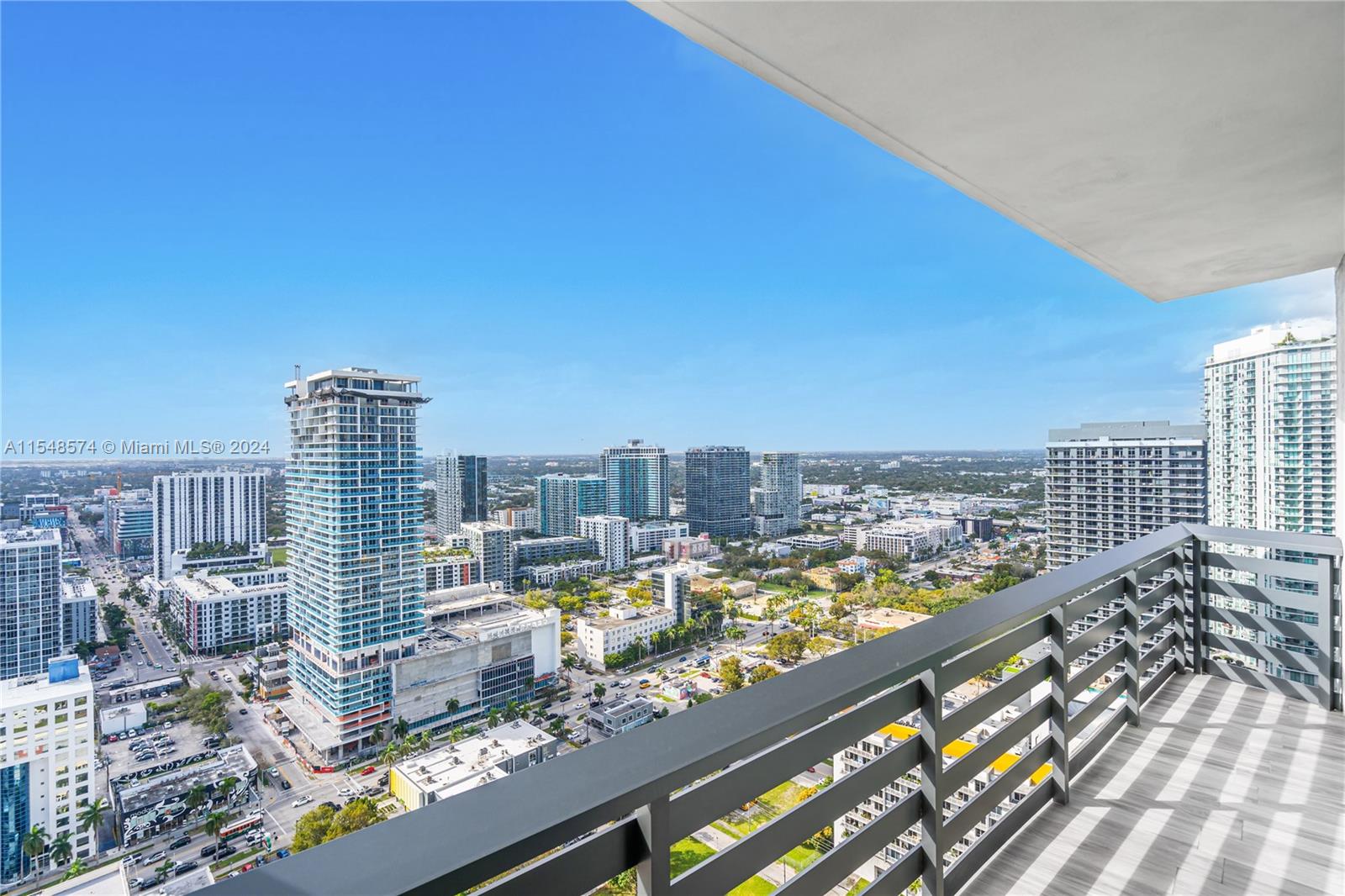 460 NE 28th St 3601, Miami, Florida 33137, 2 Bedrooms Bedrooms, ,2 BathroomsBathrooms,Residential,For Sale,460 NE 28th St 3601,A11548574