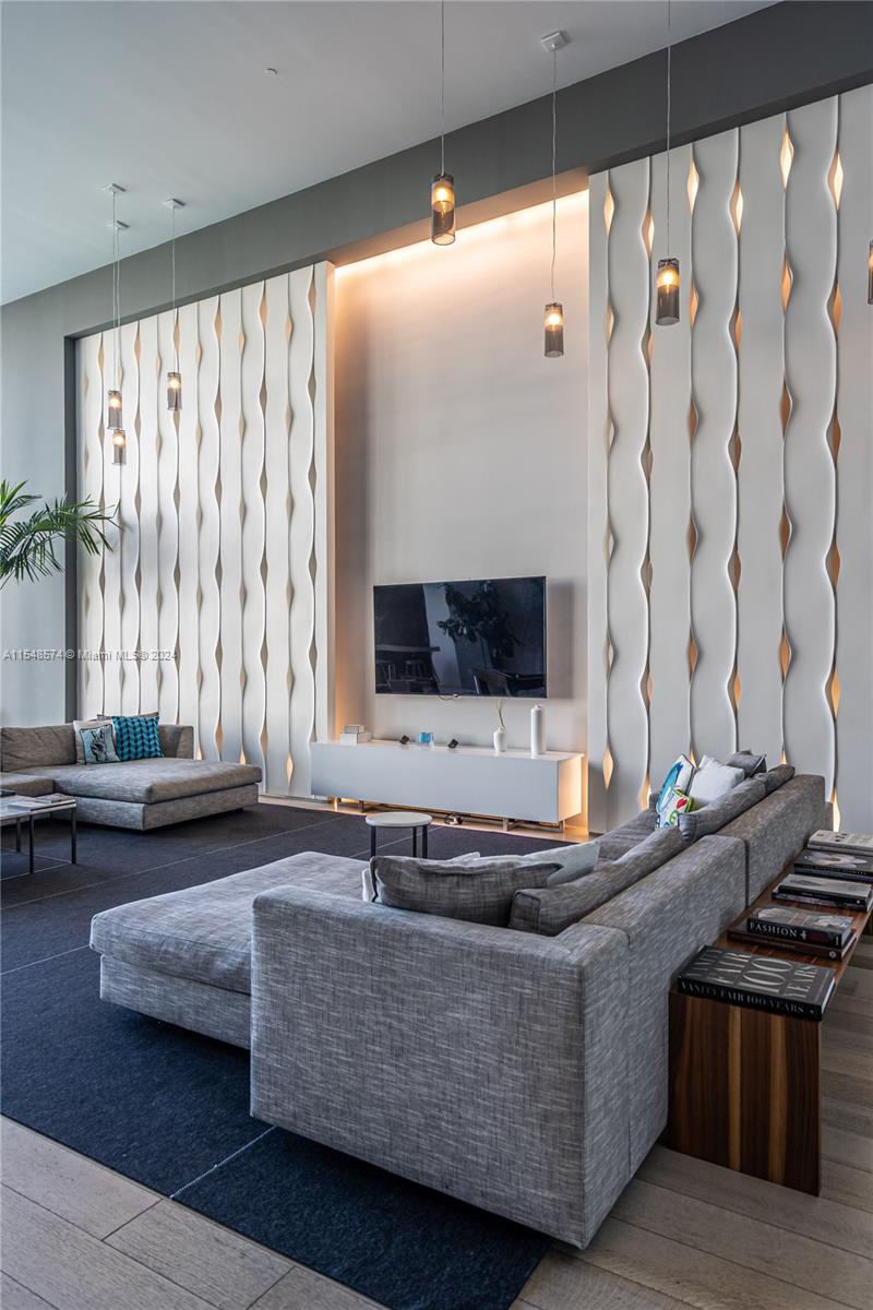 460 NE 28th St 3601, Miami, Florida 33137, 2 Bedrooms Bedrooms, ,2 BathroomsBathrooms,Residential,For Sale,460 NE 28th St 3601,A11548574