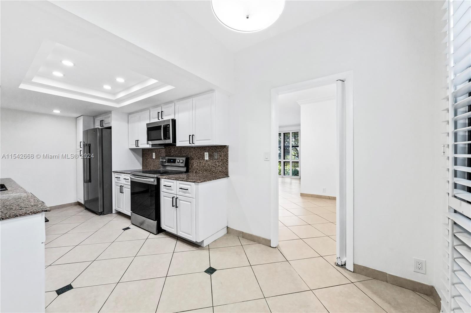 1121 Crandon Blvd, Key Biscayne, FL, 33149 United States, 2 Bedrooms Bedrooms, ,2 BathroomsBathrooms,Residential,For Sale,Crandon Blvd,A11542668