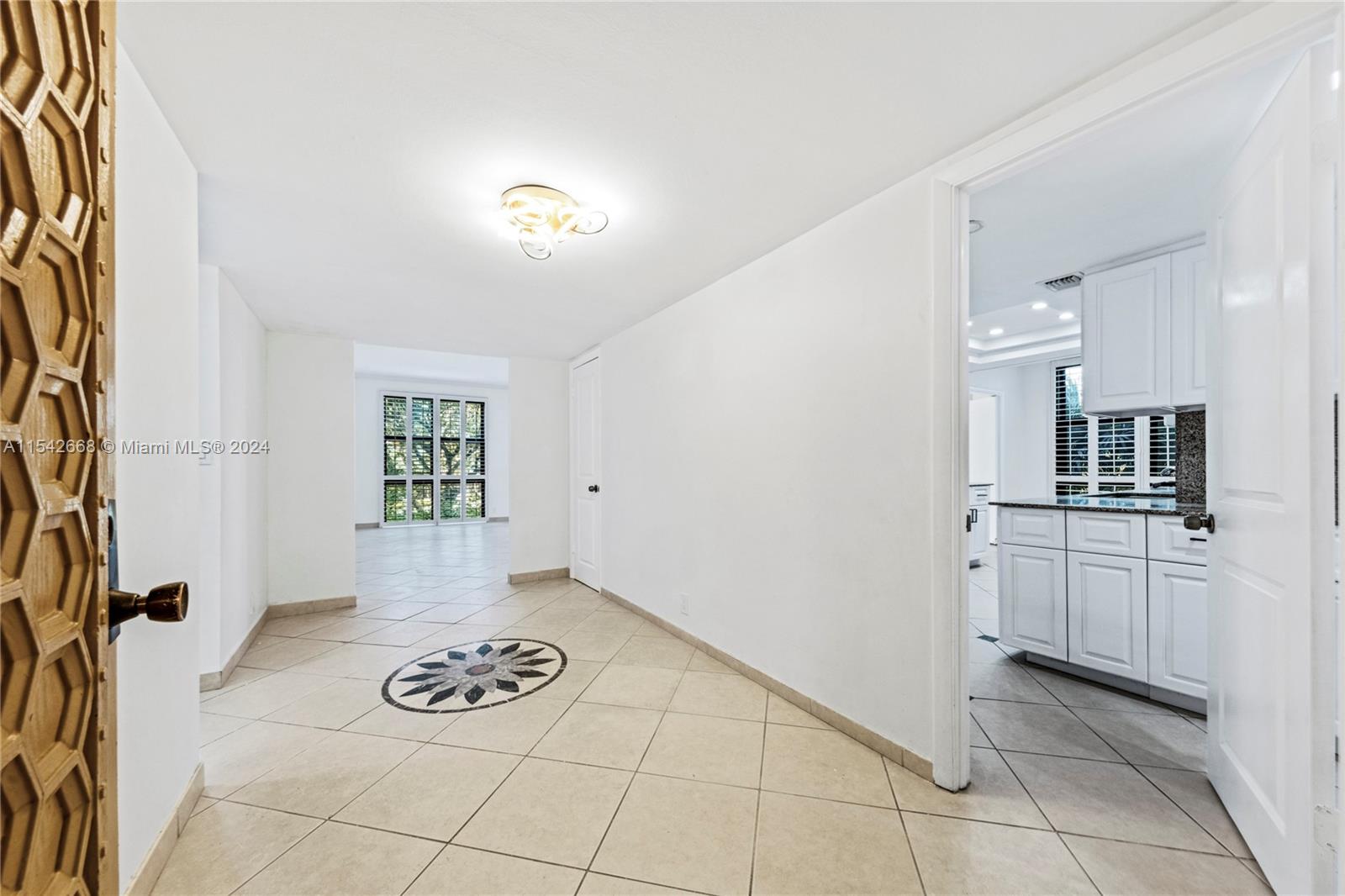 1121 Crandon Blvd, Key Biscayne, FL, 33149 United States, 2 Bedrooms Bedrooms, ,2 BathroomsBathrooms,Residential,For Sale,Crandon Blvd,A11542668