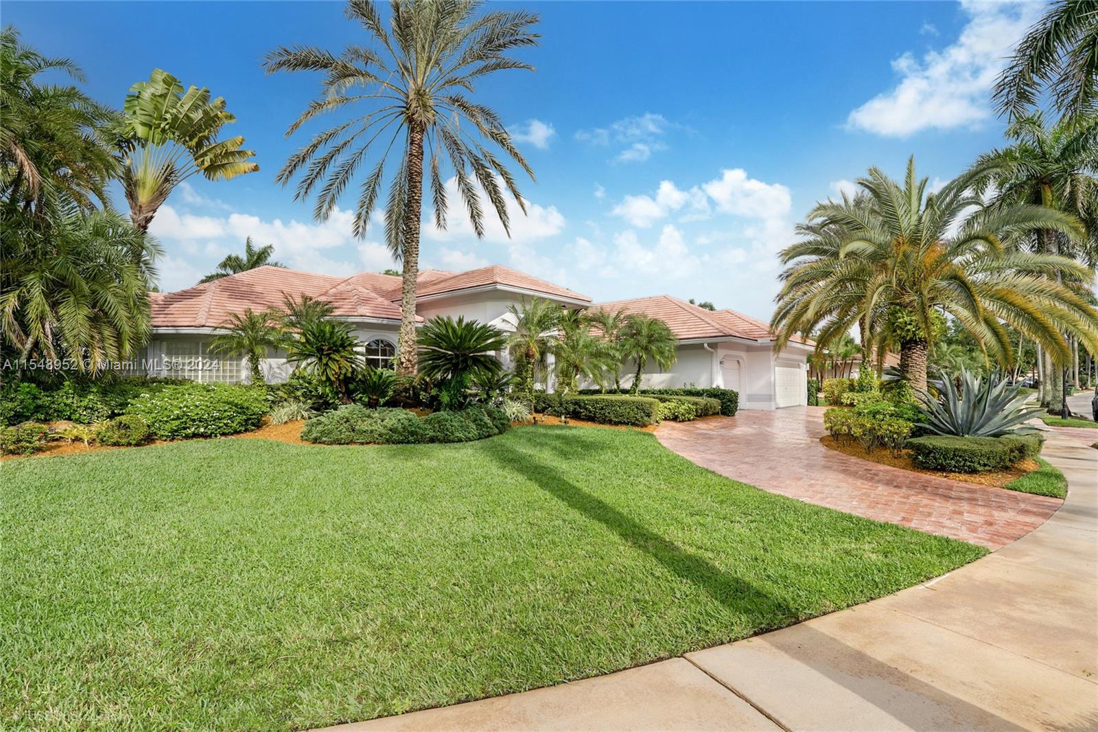 2495 Princeton Ct, Weston, FL, 33327 United States, 5 Bedrooms Bedrooms, ,4 BathroomsBathrooms,Residential,For Sale,Princeton Ct,A11548952