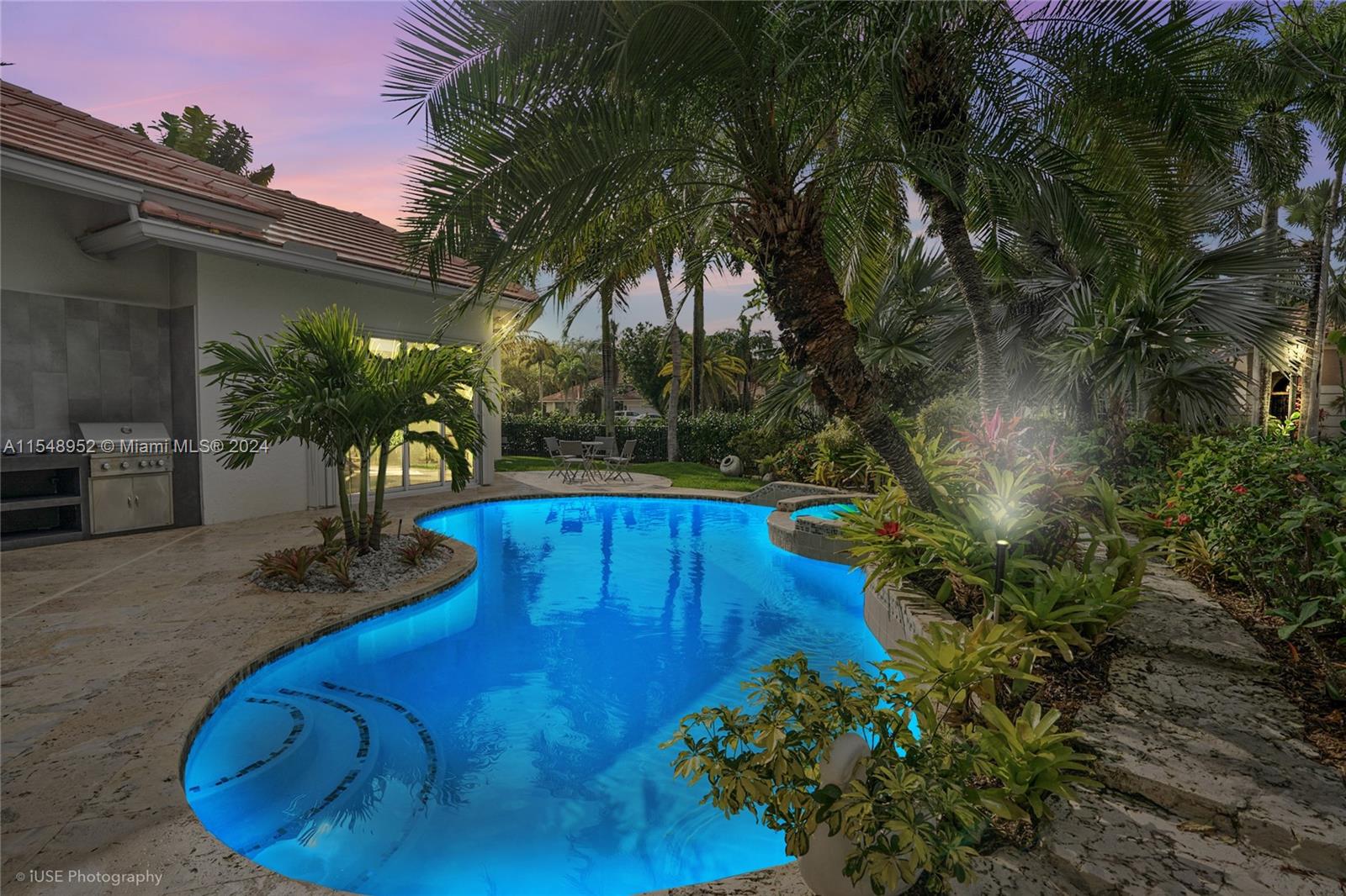 2495 Princeton Ct, Weston, Florida 33327, 5 Bedrooms Bedrooms, ,4 BathroomsBathrooms,Residential,For Sale,2495 Princeton Ct,A11548952