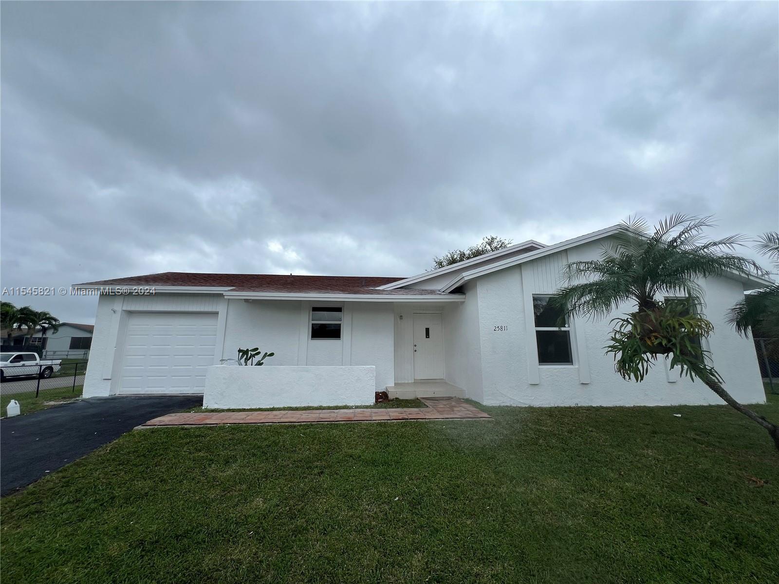 25811 SW 132nd Ave, Homestead, Florida 33032, 3 Bedrooms Bedrooms, ,2 BathroomsBathrooms,Residential,For Sale,25811 SW 132nd Ave,A11545821