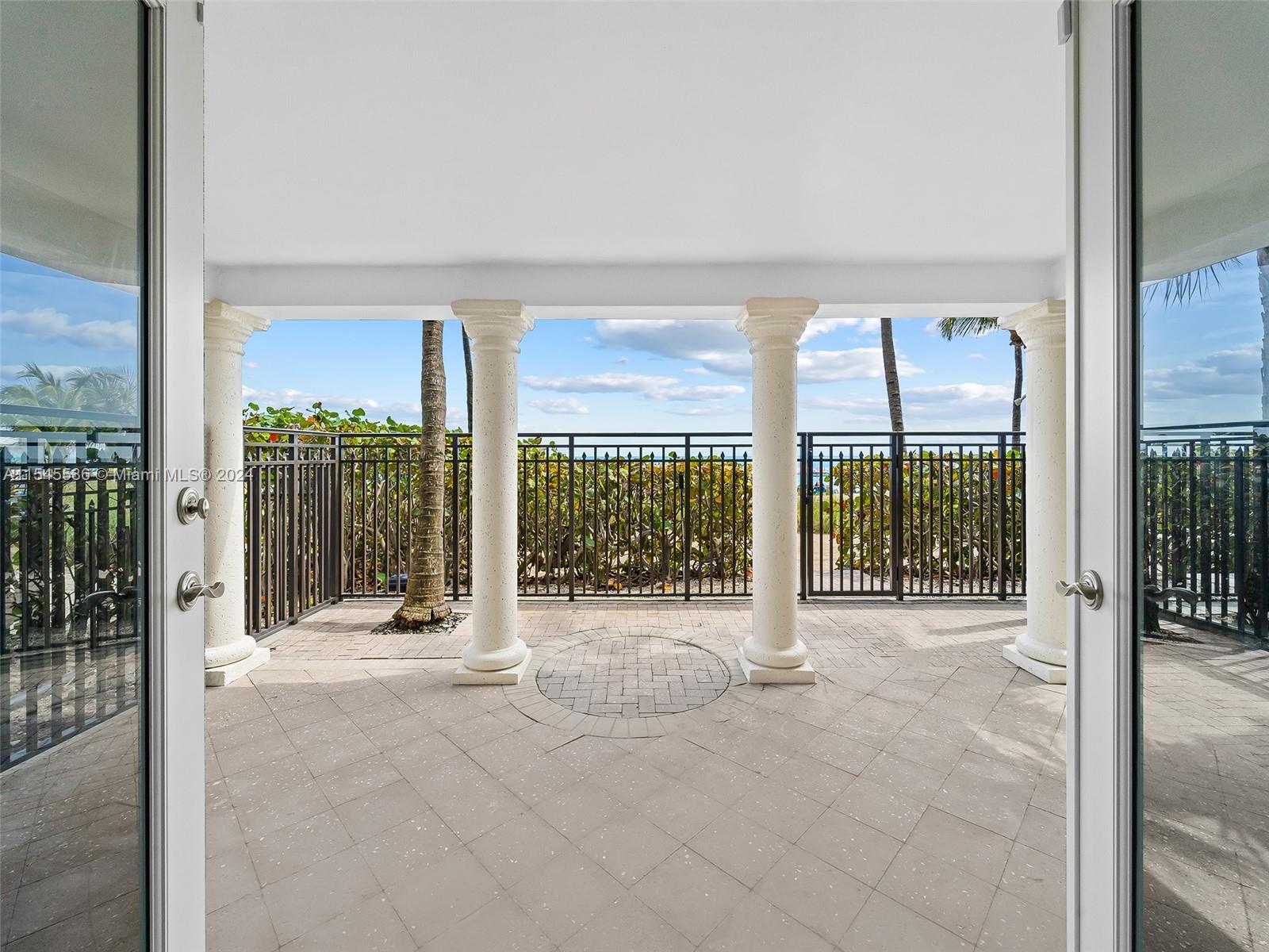 4344 El Mar Dr 1, Lauderdale By The Sea, Florida 33308, 3 Bedrooms Bedrooms, ,4 BathroomsBathrooms,Residentiallease,For Rent,4344 El Mar Dr 1,A11545586