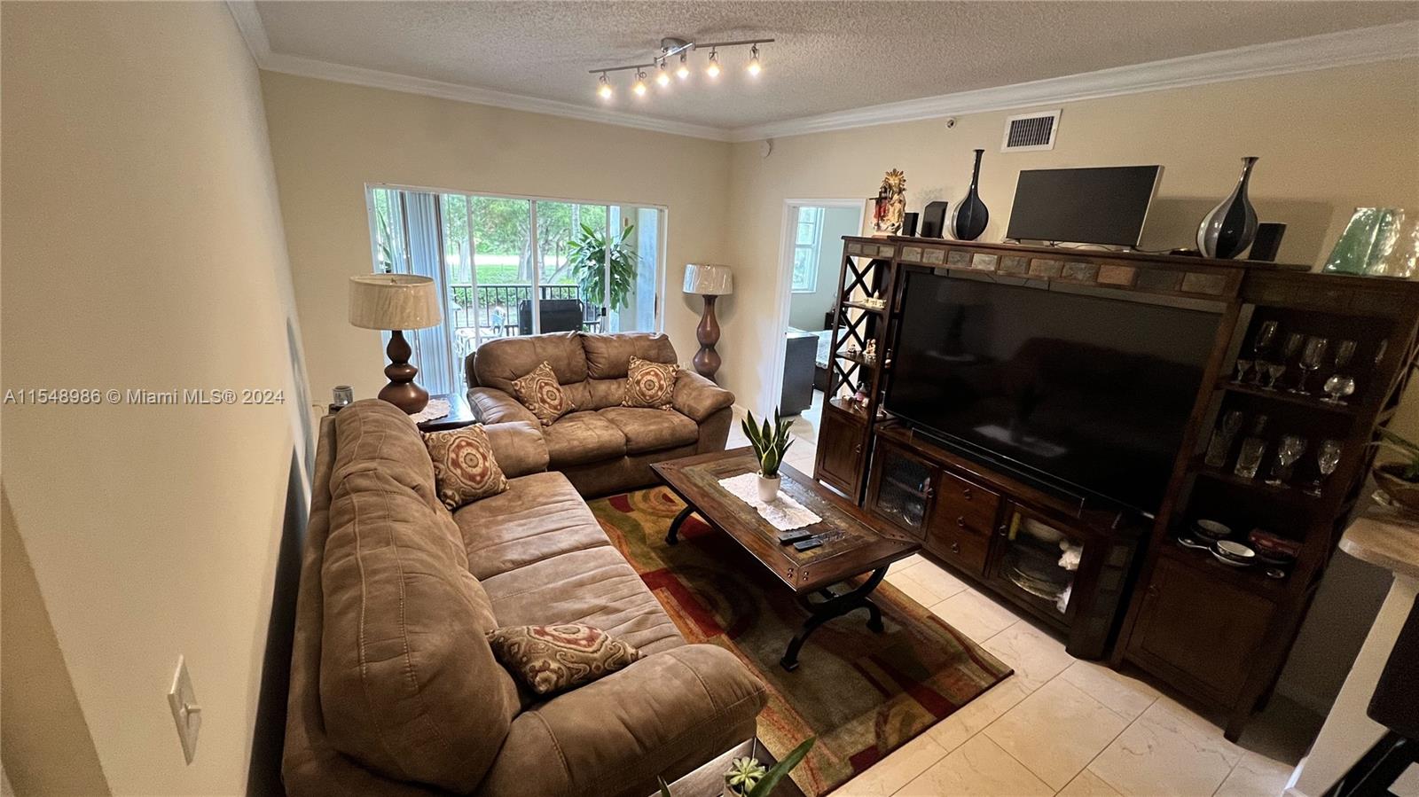 5860 W Sample Rd 207, Coral Springs, FL 33067, 2 Bedrooms Bedrooms, ,2 BathroomsBathrooms,Residential,For Sale,Sample Rd,A11548986