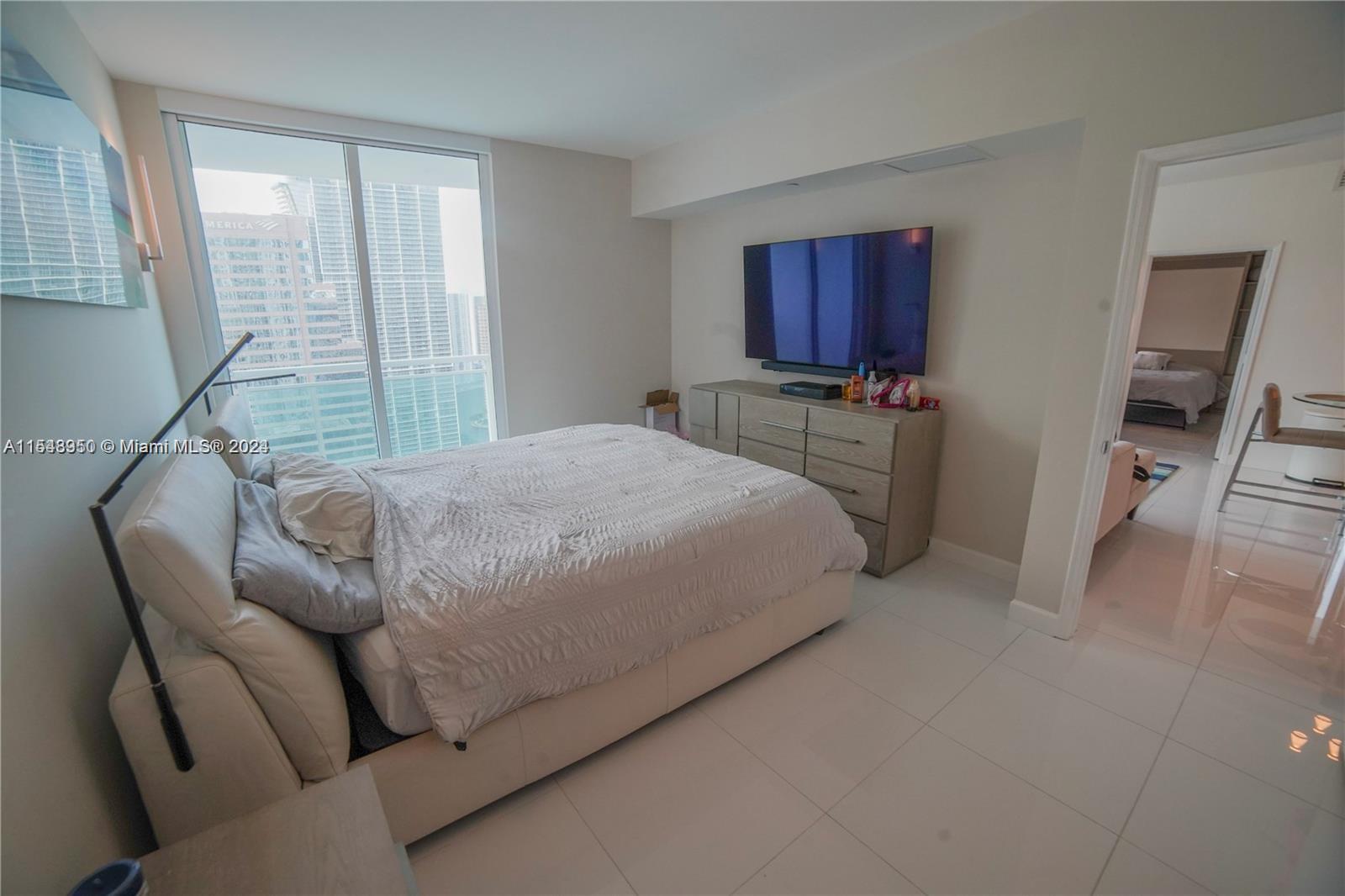 950 Brickell Bay Dr, Miami, FL, 33131 United States, 2 Bedrooms Bedrooms, ,2 BathroomsBathrooms,Residential,For Sale,Brickell Bay Dr,A11548950