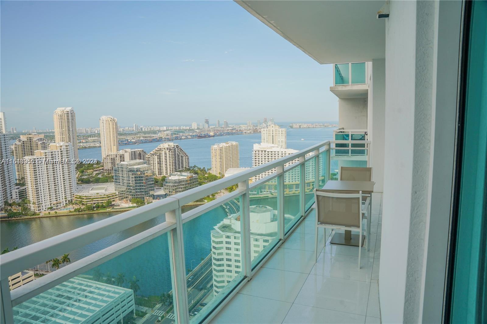 950 Brickell Bay Dr, Miami, FL, 33131 United States, 2 Bedrooms Bedrooms, ,2 BathroomsBathrooms,Residential,For Sale,Brickell Bay Dr,A11548950