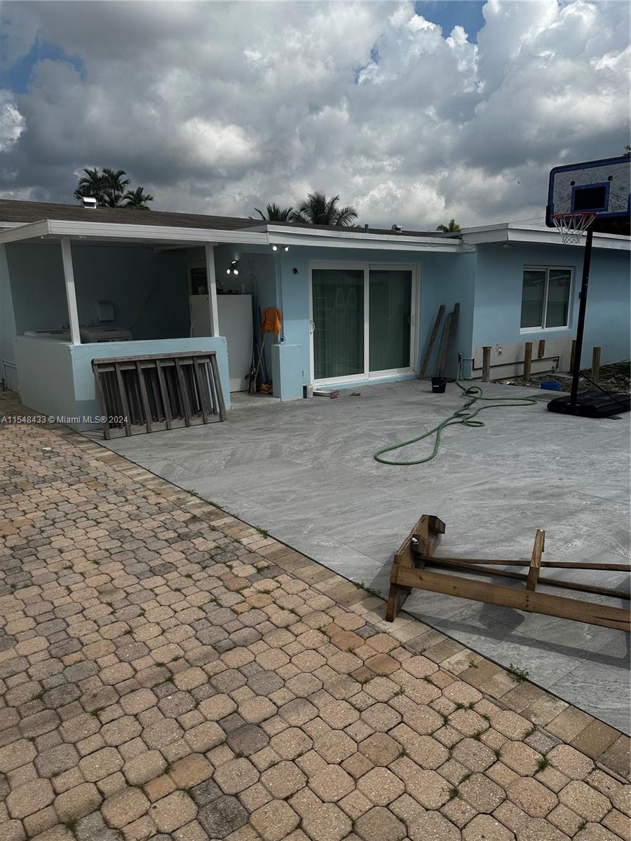 630 50th Pl, Hialeah, FL, 33012 United States, 3 Bedrooms Bedrooms, ,3 BathroomsBathrooms,Residential,For Sale,50th Pl,A11548433