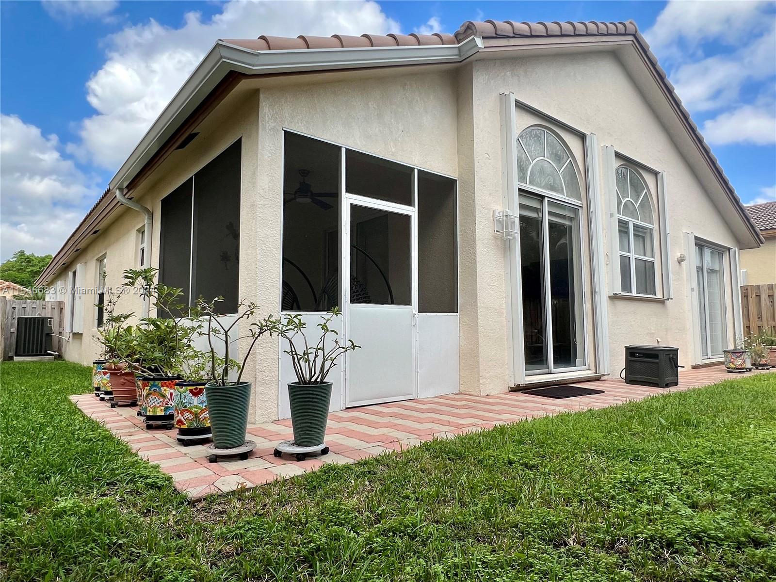 9764 32nd St, Doral, FL, 33172 United States, 4 Bedrooms Bedrooms, ,3 BathroomsBathrooms,Residential,For Sale,32nd St,A11546683