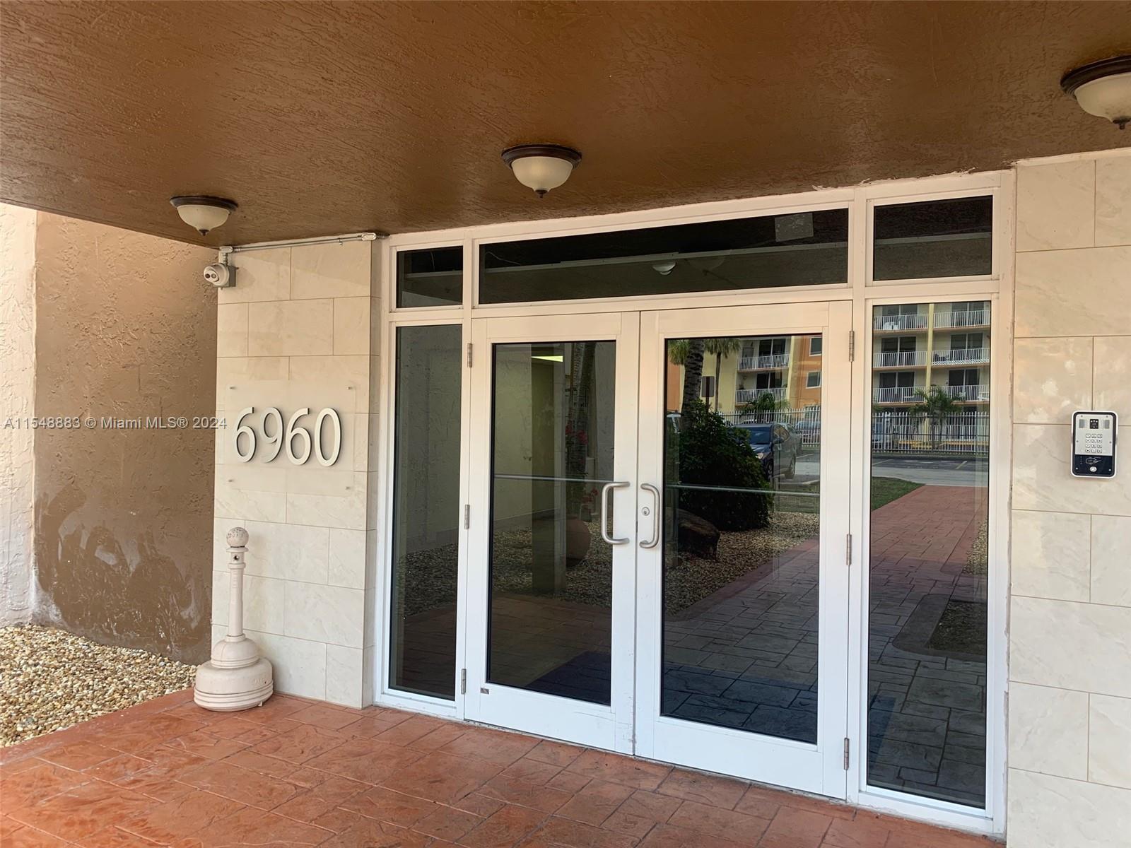 6960 Miami Gardens Dr, Hialeah, FL, 33015 United States, 1 Bedroom Bedrooms, ,1 BathroomBathrooms,Residential,For Sale,Miami Gardens Dr,A11548883