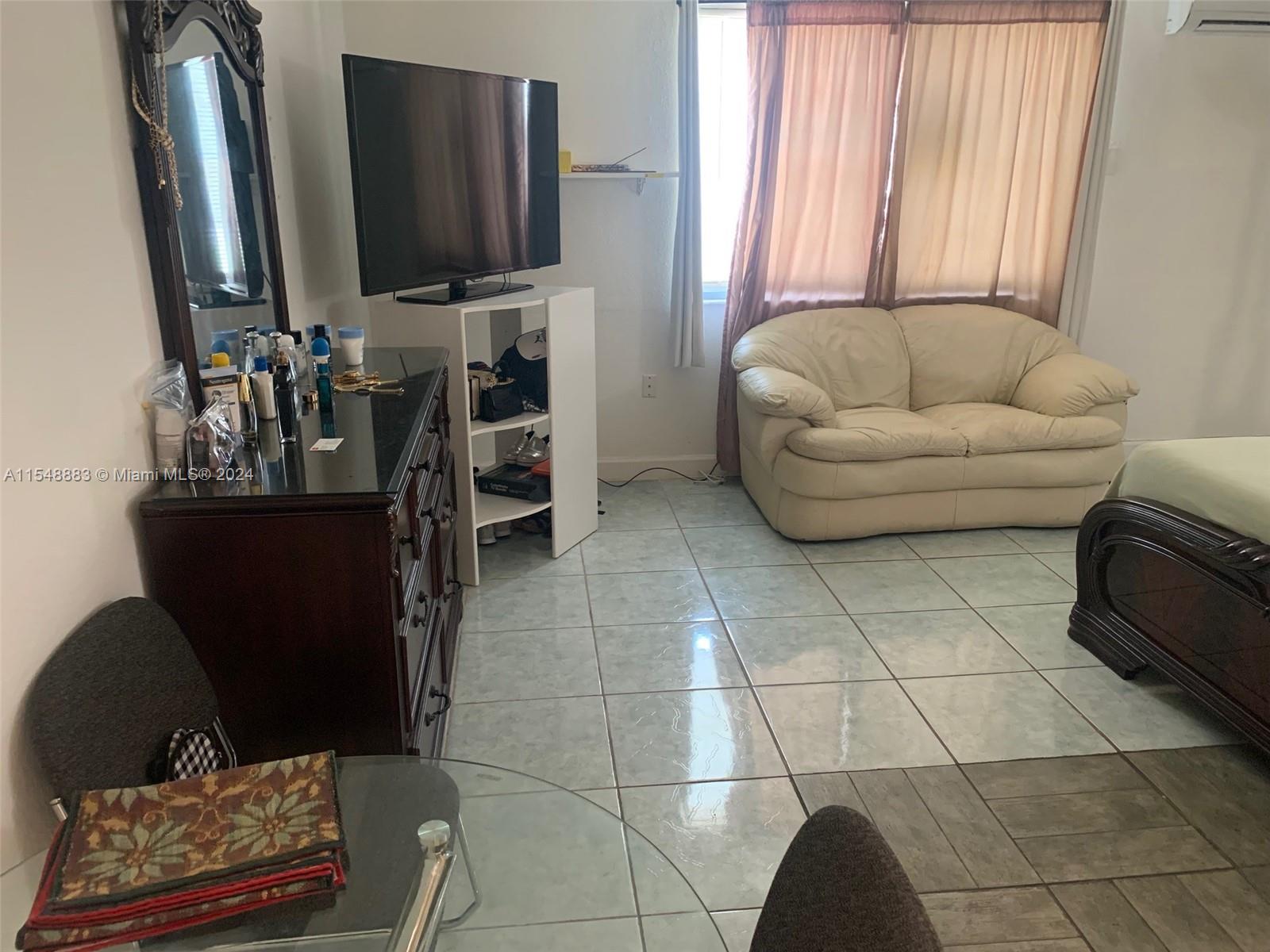 6960 Miami Gardens Dr, Hialeah, FL, 33015 United States, 1 Bedroom Bedrooms, ,1 BathroomBathrooms,Residential,For Sale,Miami Gardens Dr,A11548883