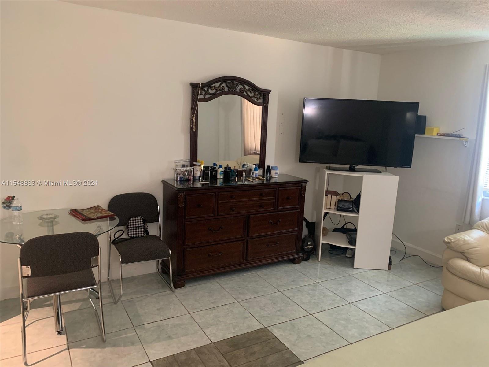 6960 Miami Gardens Dr, Hialeah, FL, 33015 United States, 1 Bedroom Bedrooms, ,1 BathroomBathrooms,Residential,For Sale,Miami Gardens Dr,A11548883