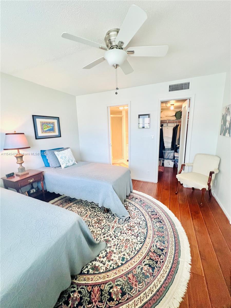 2134 36th St, Lighthouse Point, FL, 33064 United States, 2 Bedrooms Bedrooms, ,2 BathroomsBathrooms,Residential,For Sale,36th St,A11545470