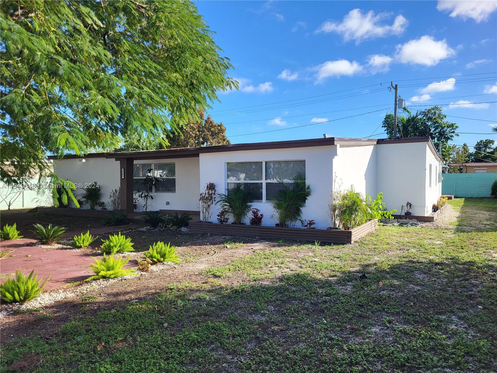 9900 45th St, Miami, FL, 33165 United States, 4 Bedrooms Bedrooms, ,2 BathroomsBathrooms,Residential,For Sale,45th St,A11549046