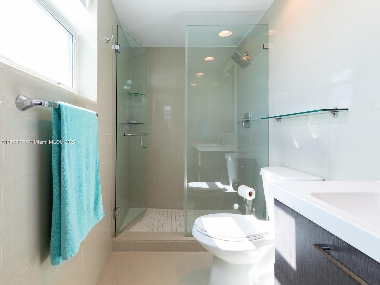 3001 S Ocean Dr 609, Hollywood, Florida 33019, 2 Bedrooms Bedrooms, ,2 BathroomsBathrooms,Residential,For Sale,3001 S Ocean Dr 609,A11548948