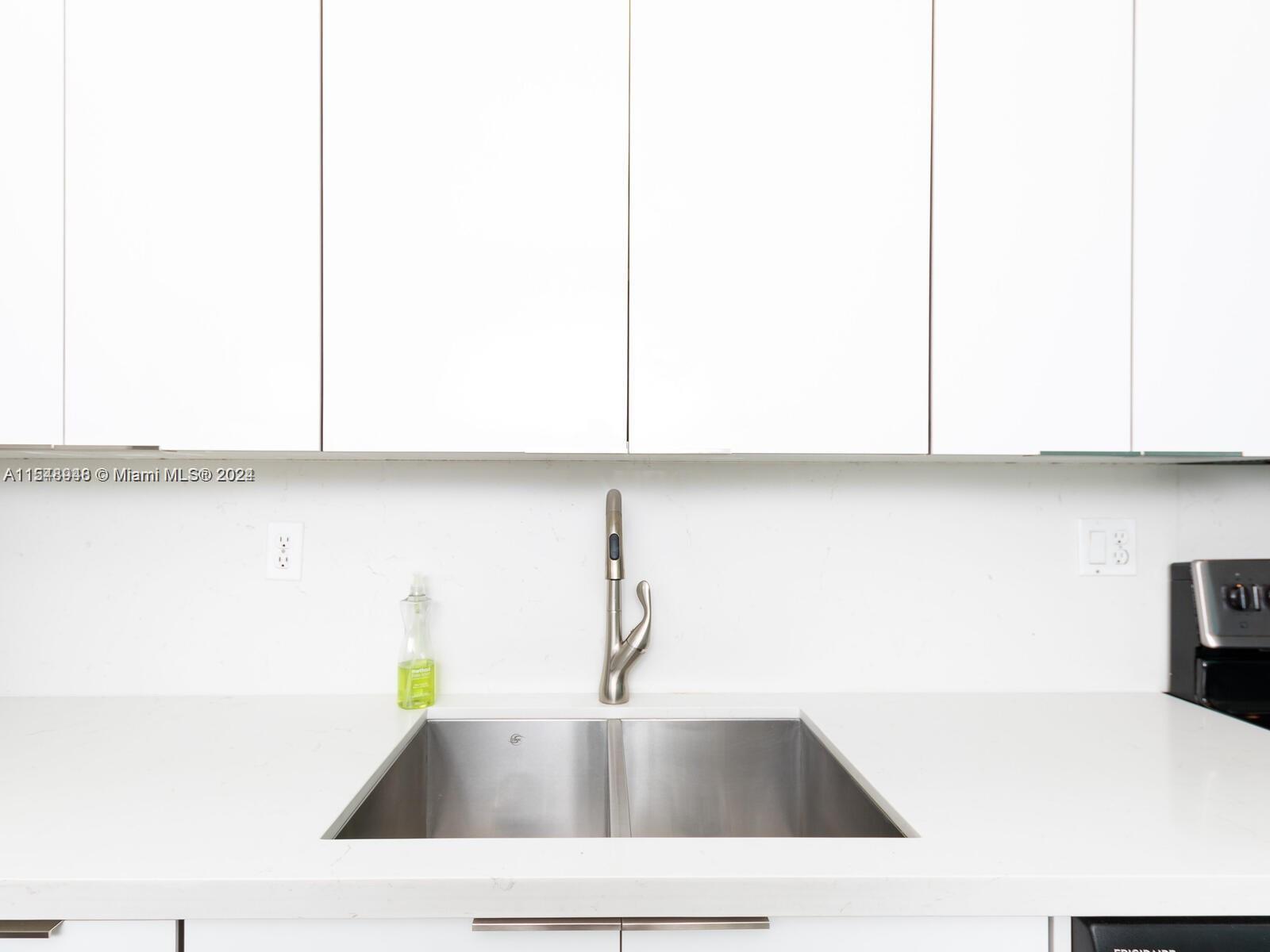 3001 S Ocean Dr 609, Hollywood, Florida 33019, 2 Bedrooms Bedrooms, ,2 BathroomsBathrooms,Residential,For Sale,3001 S Ocean Dr 609,A11548948