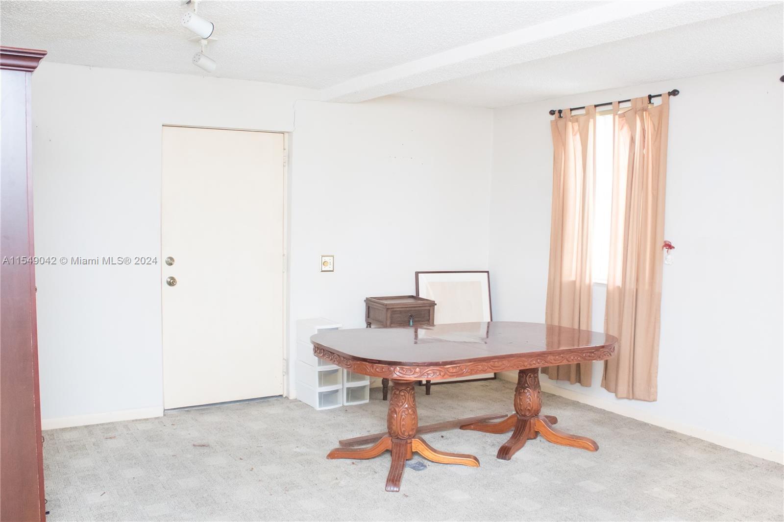 901 34th St, Miami, FL, 33127 United States, 3 Bedrooms Bedrooms, ,2 BathroomsBathrooms,Residential,For Sale,34th St,A11549042