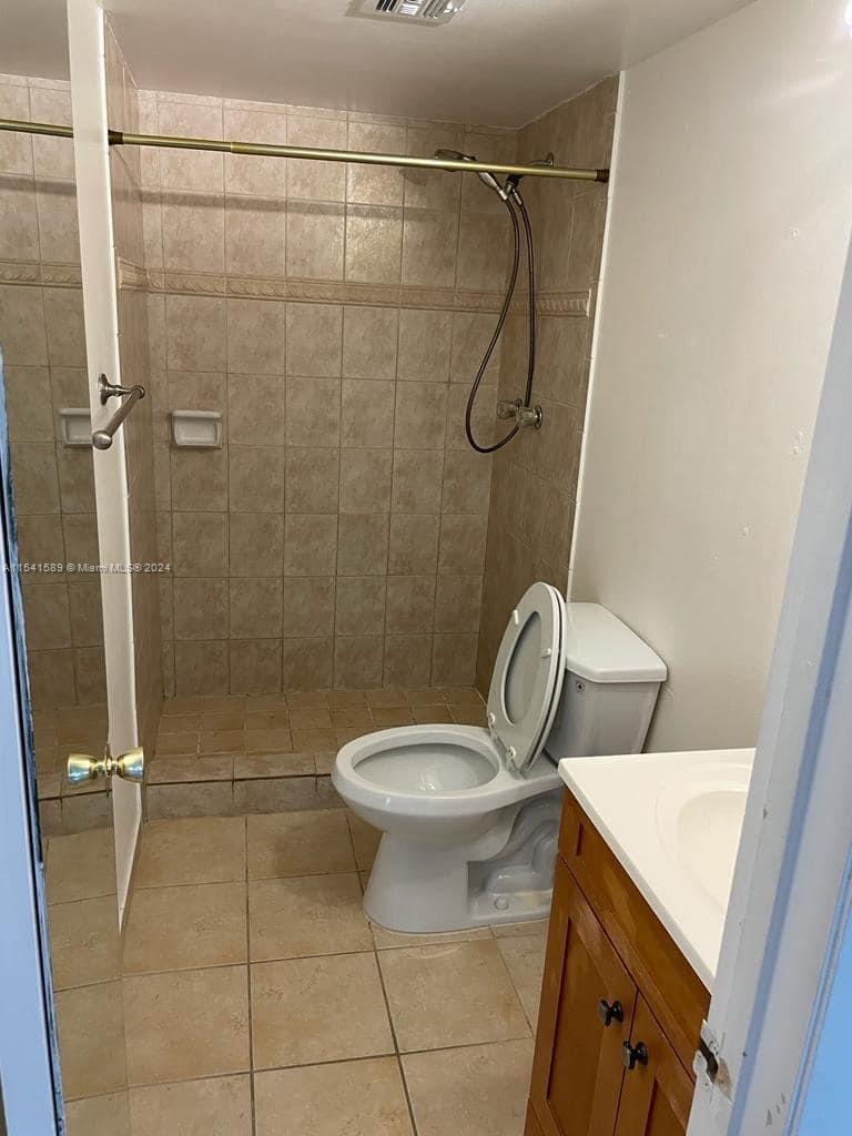 Hallandale Beach, FL, 33009 United States, 3 Bedrooms Bedrooms, ,2 BathroomsBathrooms,Residential,For Sale,A11541589