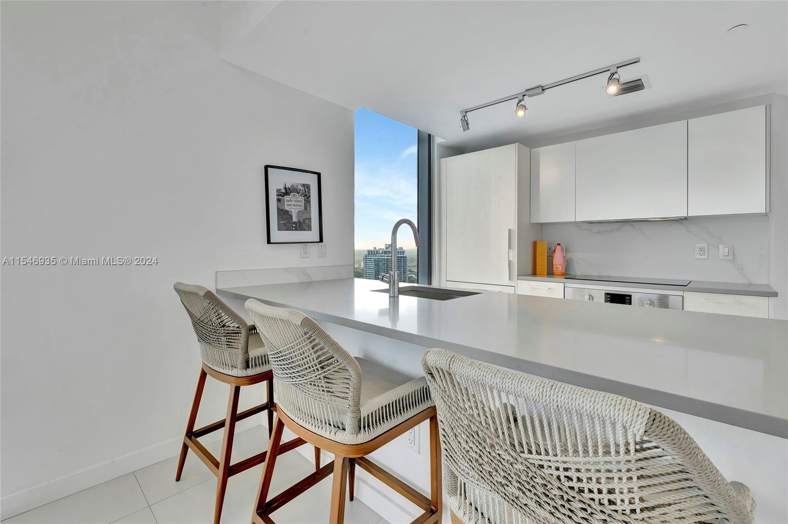 501 NE 31 St 3708, Miami, Florida 33137, 2 Bedrooms Bedrooms, ,2 BathroomsBathrooms,Residential,For Sale,501 NE 31 St 3708,A11546935