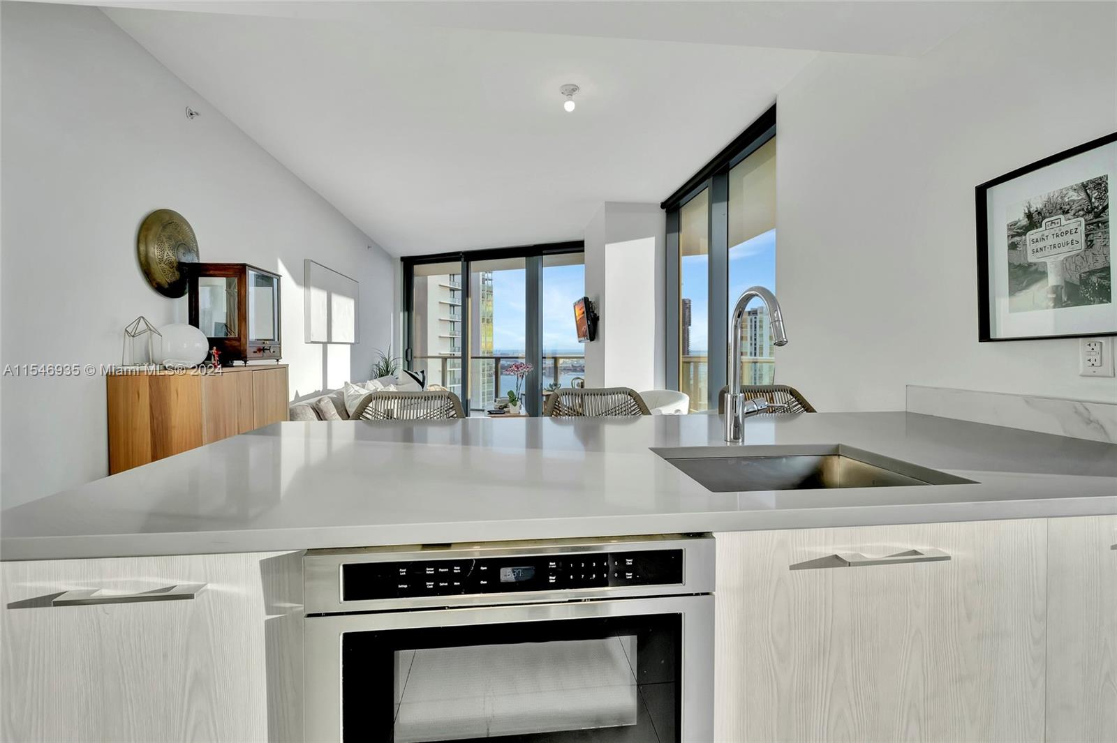 501 NE 31 St 3708, Miami, Florida 33137, 2 Bedrooms Bedrooms, ,2 BathroomsBathrooms,Residential,For Sale,501 NE 31 St 3708,A11546935