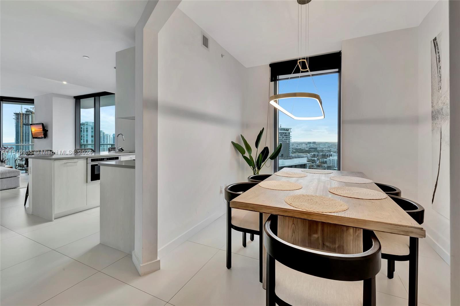 501 NE 31 St 3708, Miami, Florida 33137, 2 Bedrooms Bedrooms, ,2 BathroomsBathrooms,Residential,For Sale,501 NE 31 St 3708,A11546935