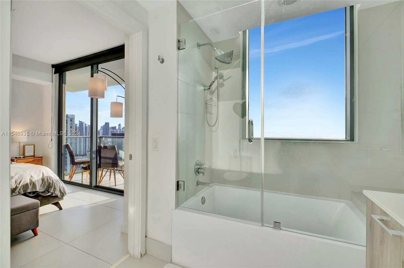 501 NE 31 St 3708, Miami, Florida 33137, 2 Bedrooms Bedrooms, ,2 BathroomsBathrooms,Residential,For Sale,501 NE 31 St 3708,A11546935