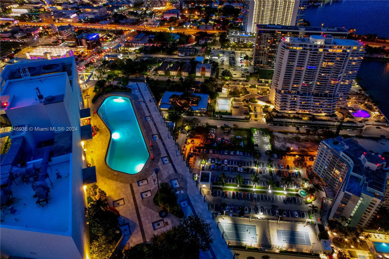 501 NE 31 St 3708, Miami, Florida 33137, 2 Bedrooms Bedrooms, ,2 BathroomsBathrooms,Residential,For Sale,501 NE 31 St 3708,A11546935