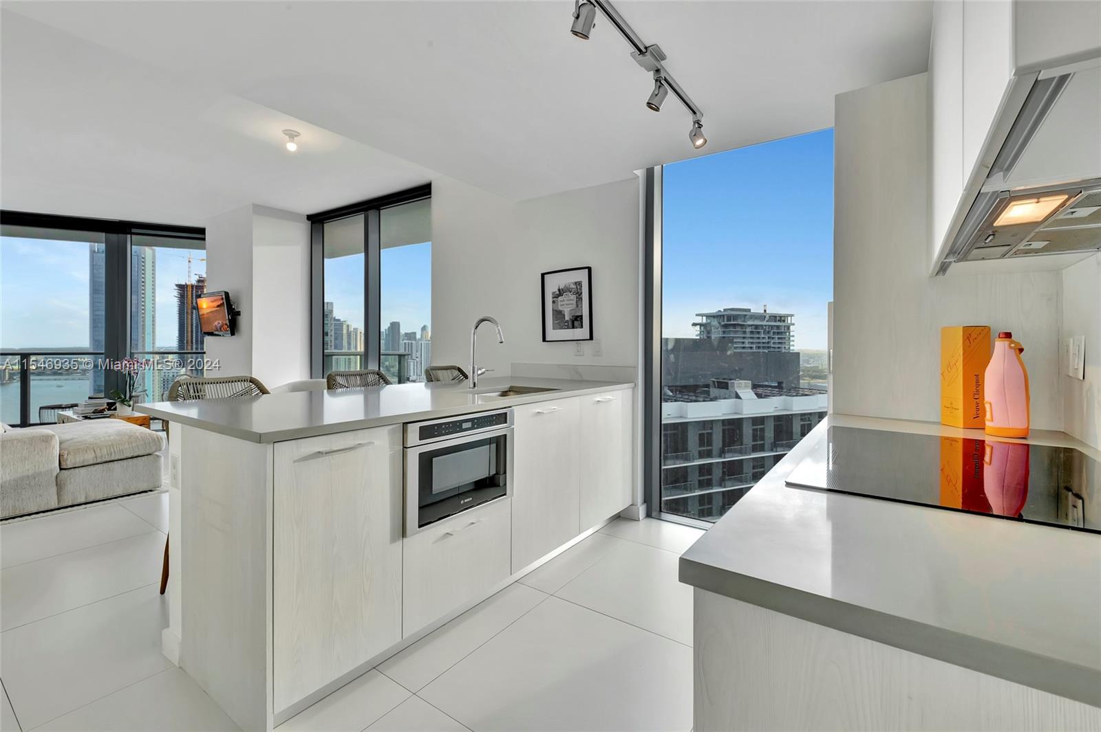 501 NE 31 St 3708, Miami, Florida 33137, 2 Bedrooms Bedrooms, ,2 BathroomsBathrooms,Residential,For Sale,501 NE 31 St 3708,A11546935