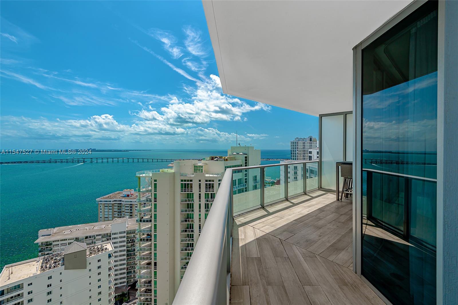 1300 Brickell Bay Dr, Miami, FL, 33131 United States, 3 Bedrooms Bedrooms, ,2 BathroomsBathrooms,Residential,For Sale,Brickell Bay Dr,A11547527