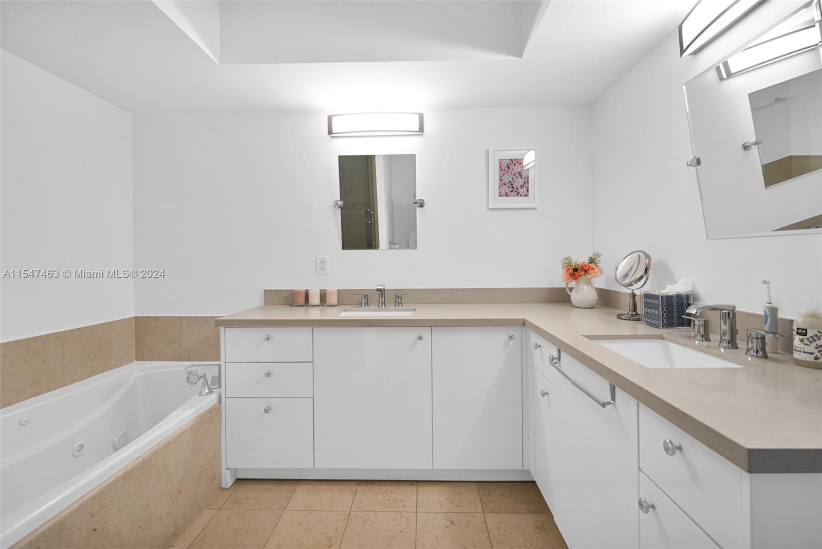 19900 E Country Club Dr 1007, Aventura, Florida 33180, 2 Bedrooms Bedrooms, ,2 BathroomsBathrooms,Residential,For Sale,19900 E Country Club Dr 1007,A11547463