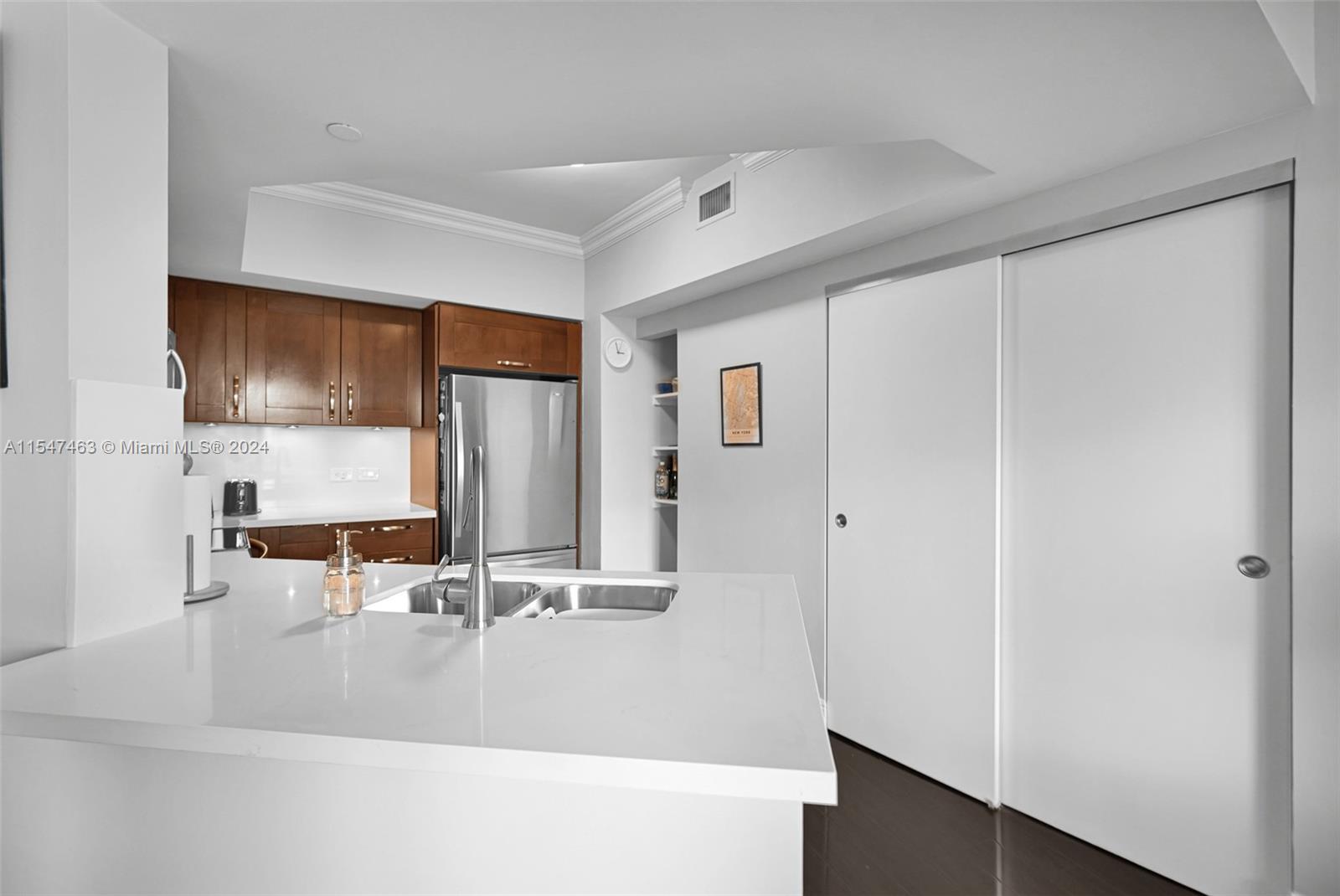 19900 E Country Club Dr 1007, Aventura, Florida 33180, 2 Bedrooms Bedrooms, ,2 BathroomsBathrooms,Residential,For Sale,19900 E Country Club Dr 1007,A11547463