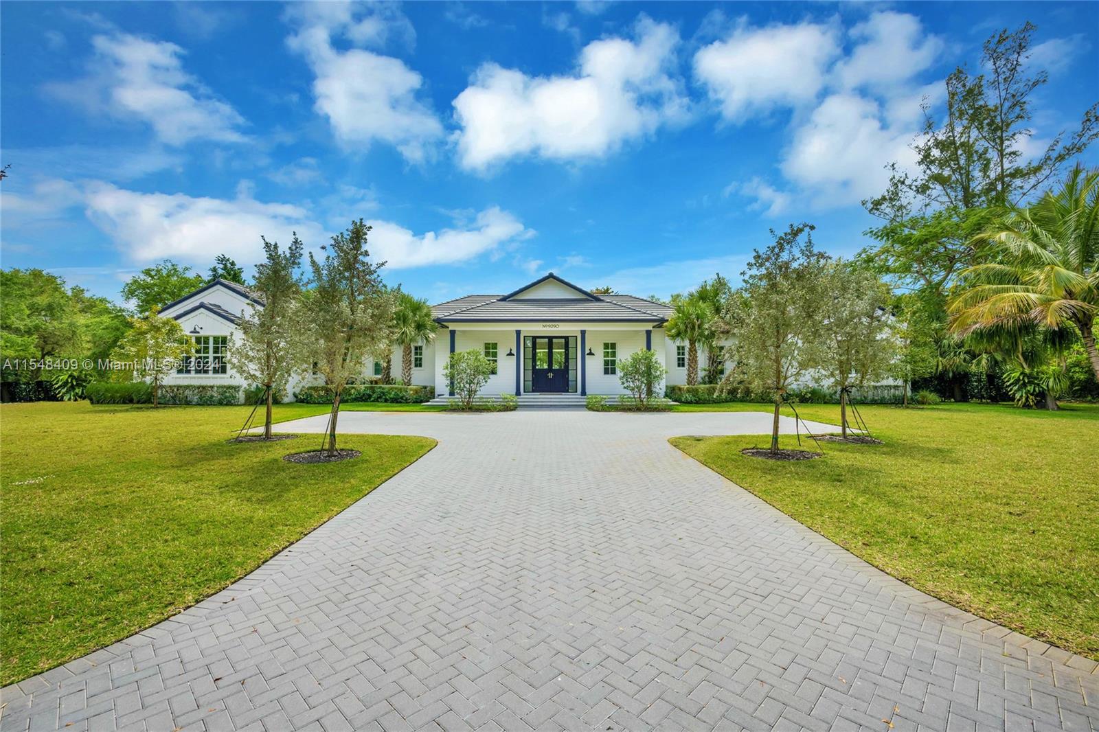 9290 116th St, Miami, FL, 33176 United States, 6 Bedrooms Bedrooms, ,7 BathroomsBathrooms,Residential,For Sale,116th St,A11548409