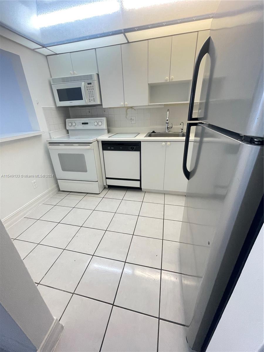 13499 Biscayne Blvd, North Miami, FL, 33181 United States, 2 Bedrooms Bedrooms, ,2 BathroomsBathrooms,Residential,For Sale,Biscayne Blvd,A11549133