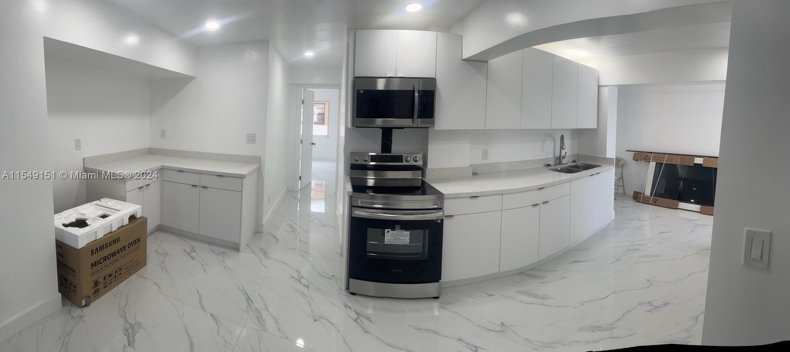 730 Curtiss Dr, Opa-Locka, Florida 33054, 6 Bedrooms Bedrooms, ,4 BathroomsBathrooms,Residential,For Sale,730 Curtiss Dr,A11549151