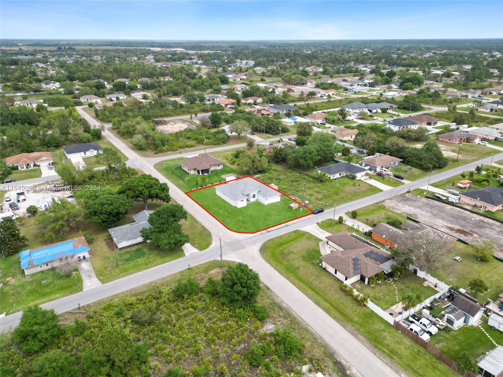 13th 3734, Lehigh Acres, FL, 33971 United States, 4 Bedrooms Bedrooms, ,3 BathroomsBathrooms,Residential,For Sale,3734,A11549096