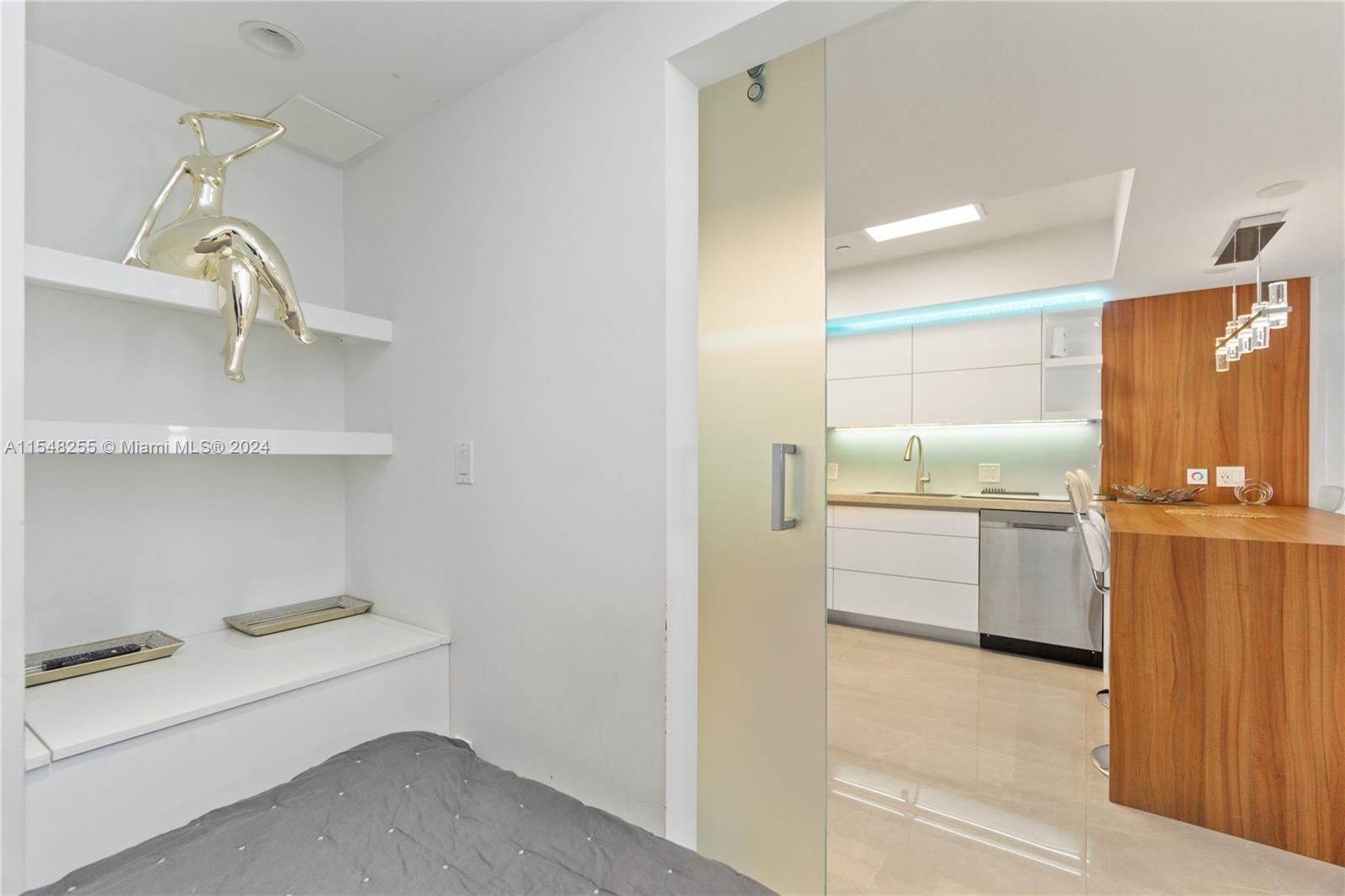 100 Lincoln Rd 1602, Miami Beach, Florida 33139, 1 Bedroom Bedrooms, ,1 BathroomBathrooms,Residentiallease,For Rent,100 Lincoln Rd 1602,A11548255
