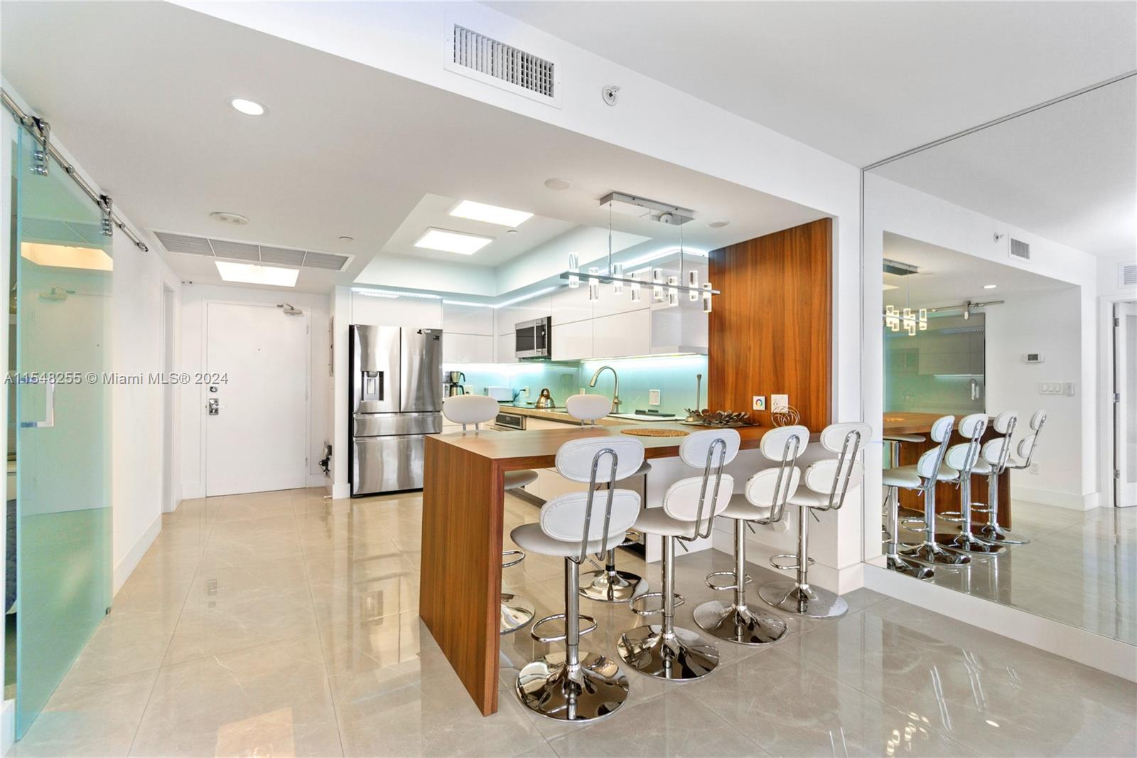 100 Lincoln Rd 1602, Miami Beach, Florida 33139, 1 Bedroom Bedrooms, ,1 BathroomBathrooms,Residentiallease,For Rent,100 Lincoln Rd 1602,A11548255