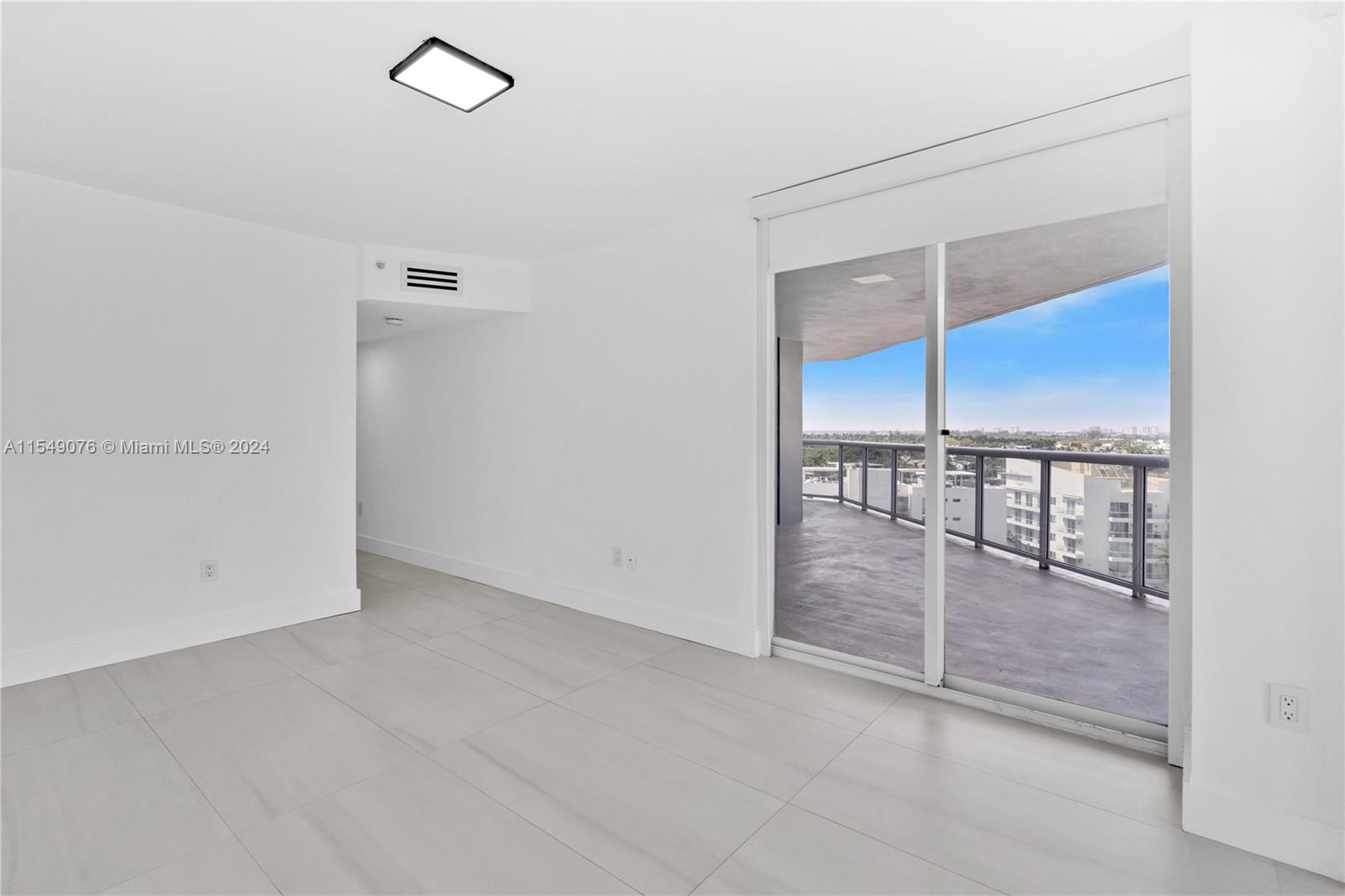 6301 Collins Ave 1108, Miami Beach, Florida 33141, 2 Bedrooms Bedrooms, ,2 BathroomsBathrooms,Residential,For Sale,6301 Collins Ave 1108,A11549076