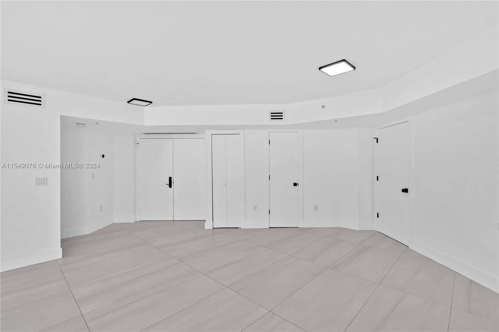 6301 Collins Ave 1108, Miami Beach, Florida 33141, 2 Bedrooms Bedrooms, ,2 BathroomsBathrooms,Residential,For Sale,6301 Collins Ave 1108,A11549076