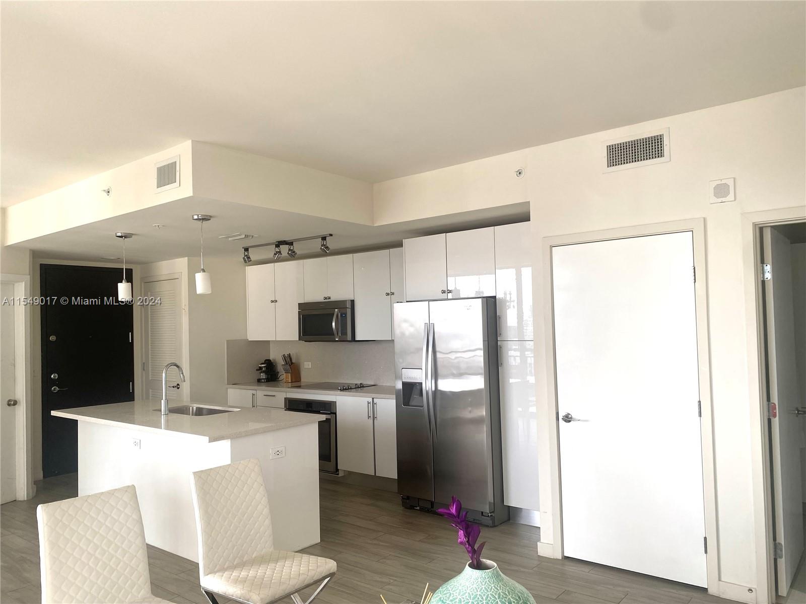 999 SW 1st Ave 1403, Miami, Florida 33130, 2 Bedrooms Bedrooms, ,1 BathroomBathrooms,Residential,For Sale,999 SW 1st Ave 1403,A11549017